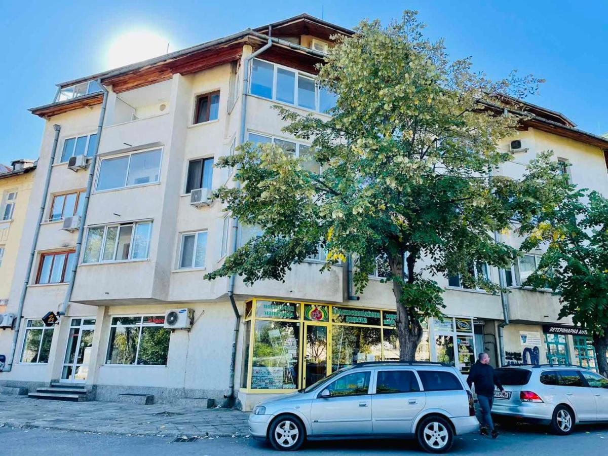 Апартаменты Panorama-М Vratsa Экстерьер фото