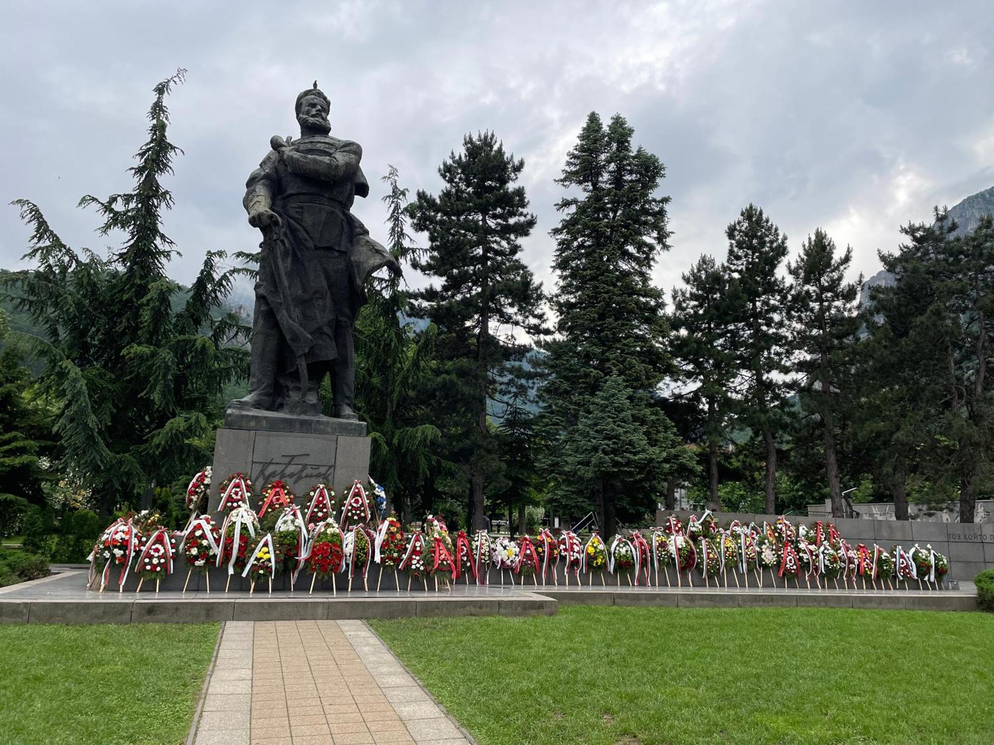 Апартаменты Panorama-М Vratsa Экстерьер фото